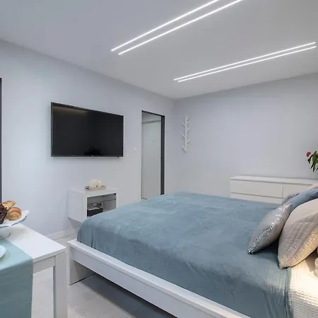 Wlr - Hoza Iii * Varsavia